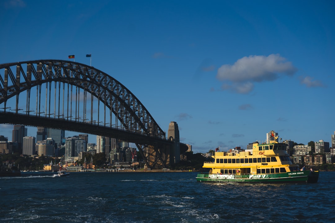 Exploring Sydney Harbour by Ferry: Top Routes and Sights